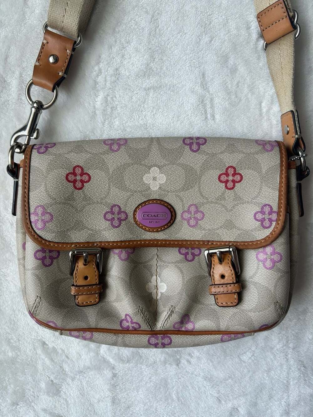 Coach Peyton Signature Clover Field Messenger Crossbody Bag
